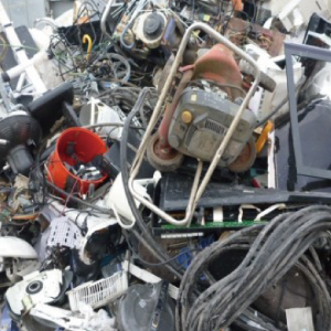 工業スクラップ